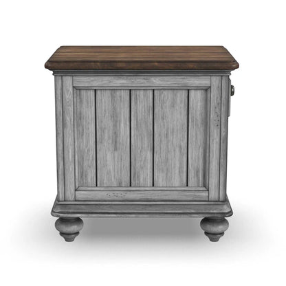 Table d'appoint Plymouth marron en bois par Flexsteel - 16 x 23 x 23