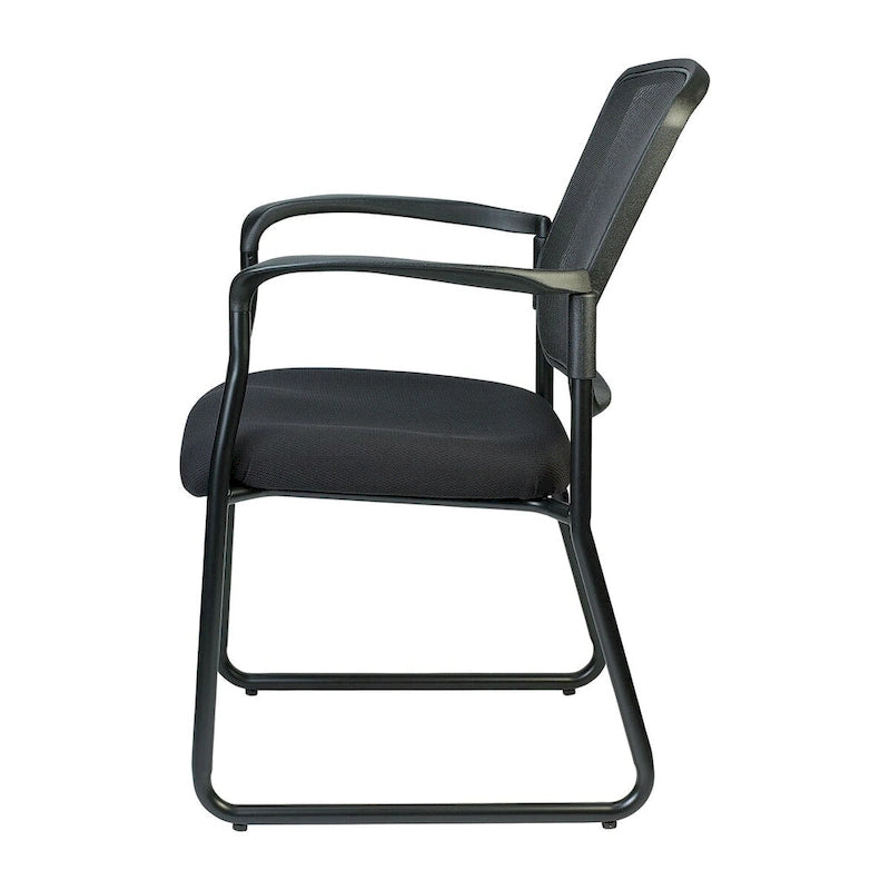 Chaise visiteur à dossier en maille noire, avec piétement luge et accoudoirs, lot de 2