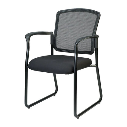 Chaise visiteur à dossier en maille noire, avec piétement luge et accoudoirs, lot de 2